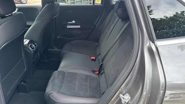 Used Mercedes-Benz GLA 2025 for sale - 76340528: Photo 16