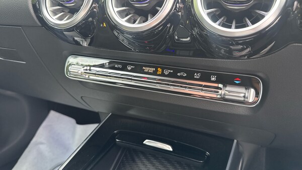 Used Mercedes-Benz GLA 2025 for sale - 76340528: Photo 28