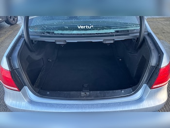 Used Mercedes-Benz E Class 2016 for sale - 76738680: Photo