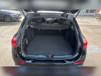 Used Mercedes-Benz C-Class 2024 for sale - 75874639: Photo