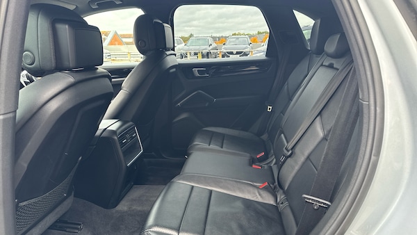 Used Porsche Cayenne 2019 for sale - 76117367: Photo 16