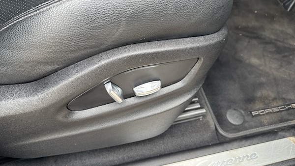 Used Porsche Cayenne 2019 for sale - 76117367: Photo 28