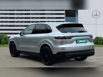 Used Porsche Cayenne 2019 for sale - 76117367: Photo 2