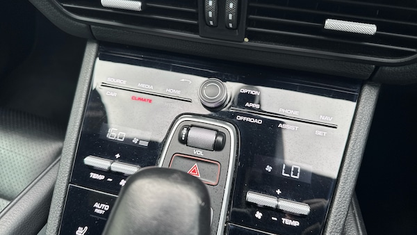 Used Porsche Cayenne 2019 for sale - 76117367: Photo 40