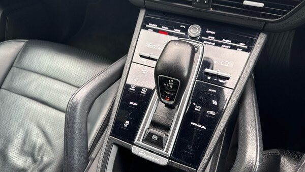 Used Porsche Cayenne 2019 for sale - 76117367: Photo 41