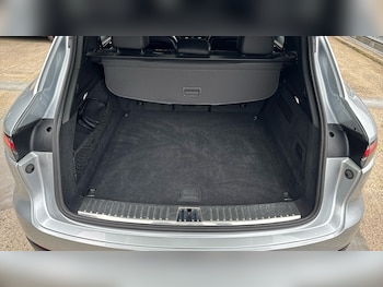 Used Porsche Cayenne 2019 for sale - 76117367: Photo 4