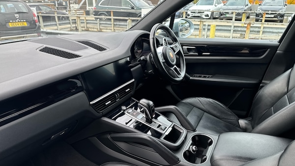 Used Porsche Cayenne 2019 for sale - 76117367: Photo 9