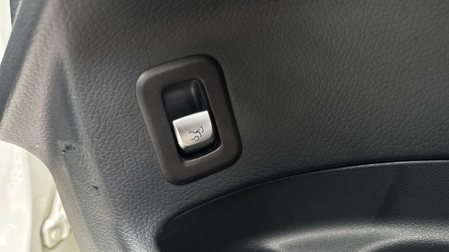 Used Mercedes-Benz GLC 2018 for sale - 77652949: Photo 34