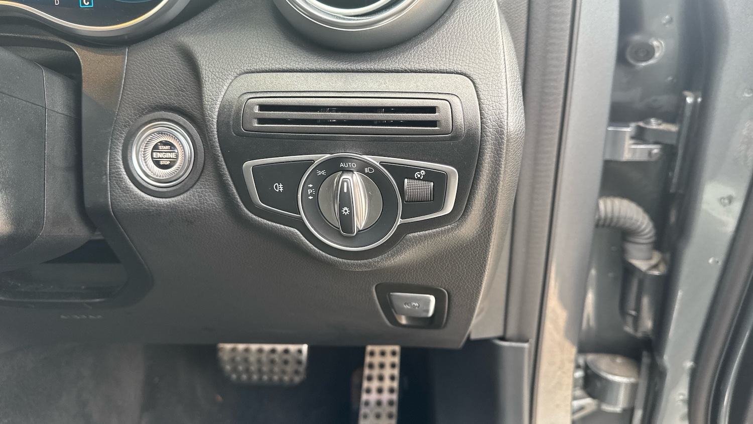 Used Mercedes-Benz GLC 2022 for sale - 76542768: Photo 38