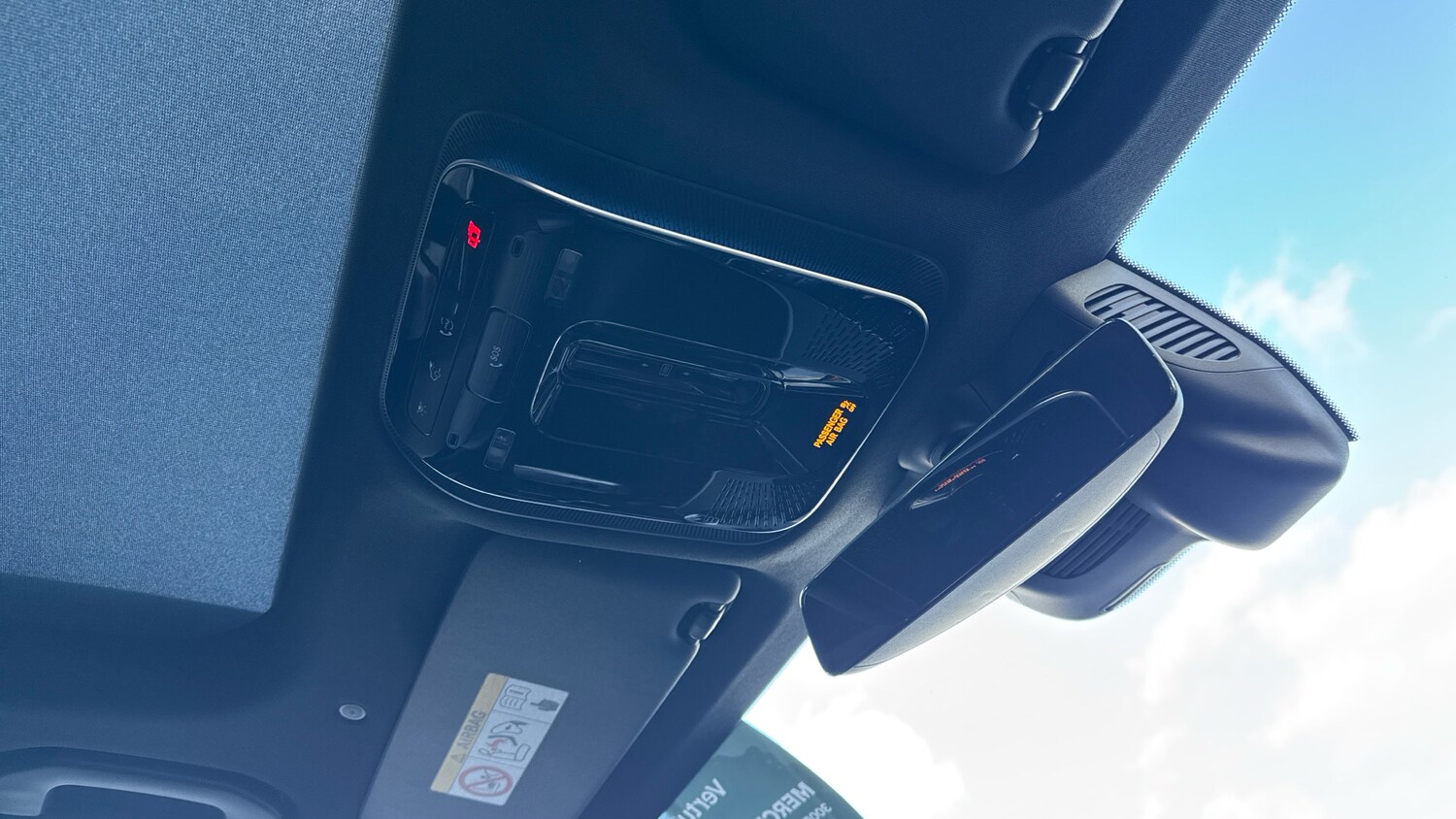 Used Mercedes-Benz GLC 2023 for sale - 76782547: Photo 42