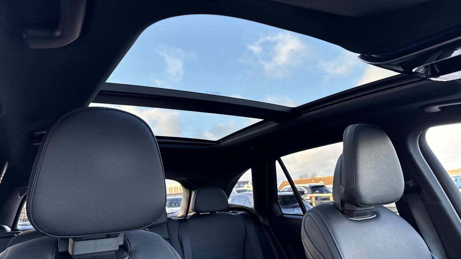 Used Mercedes-Benz GLC 2023 for sale - 76782547: Photo 43