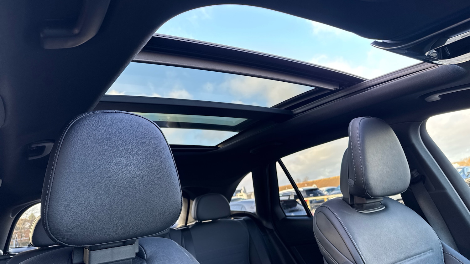 Used Mercedes-Benz GLC 2023 for sale - 76782547: Photo 45