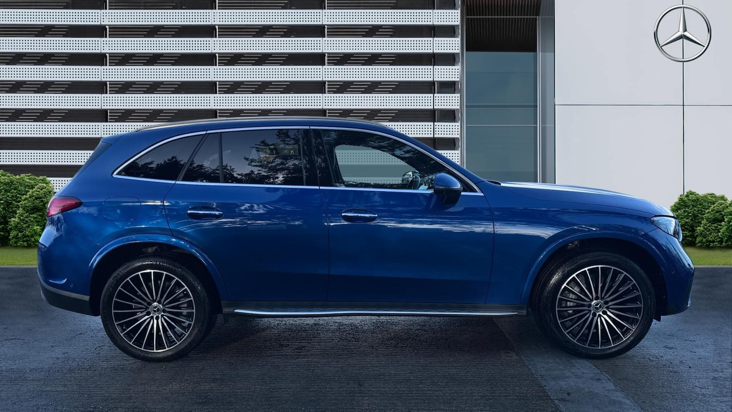 Used Mercedes-Benz GLC 2023 for sale - 76782547: Photo 5