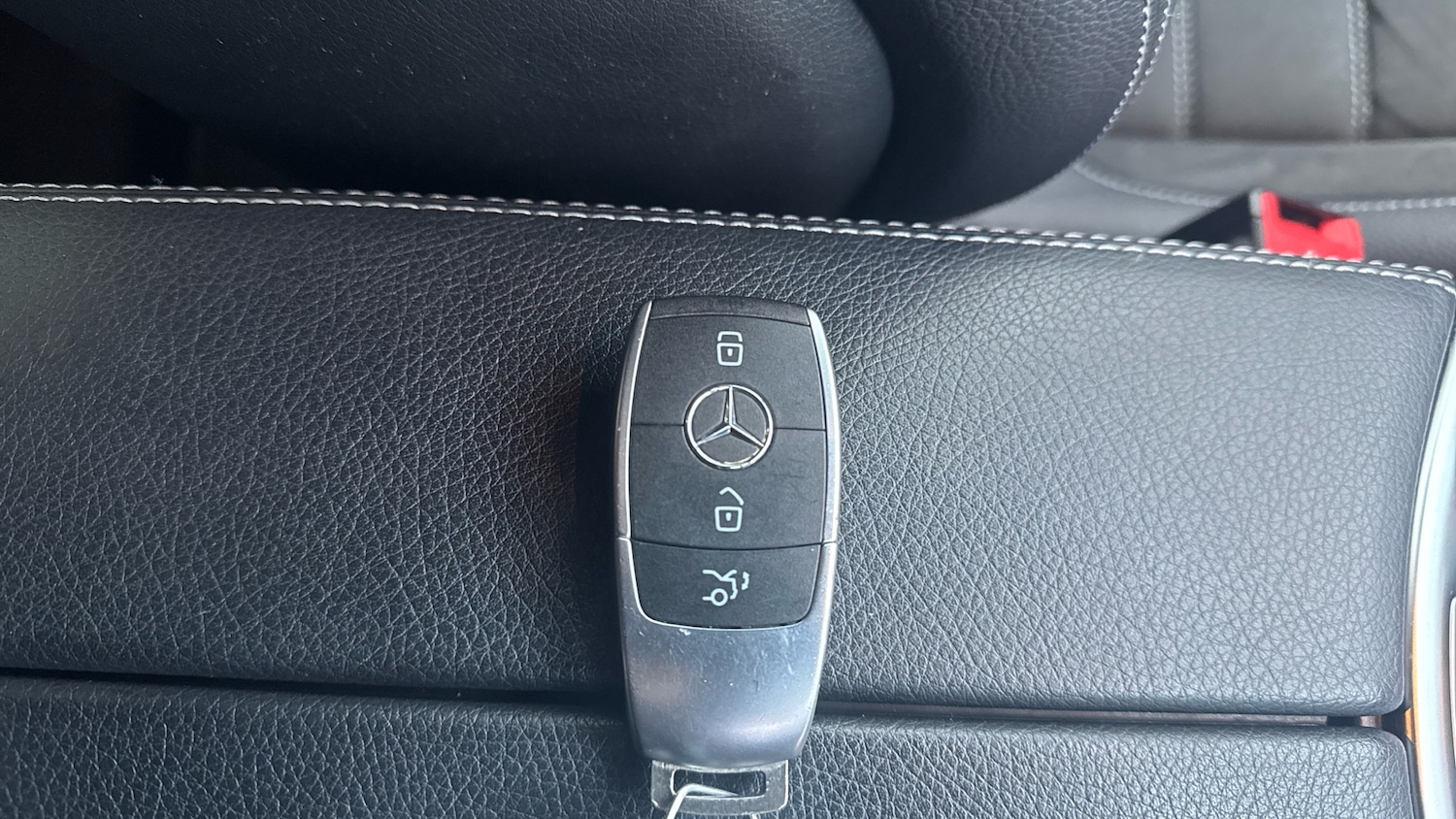 Used Mercedes-Benz C-Class 2019 for sale - 76161780: Photo 20