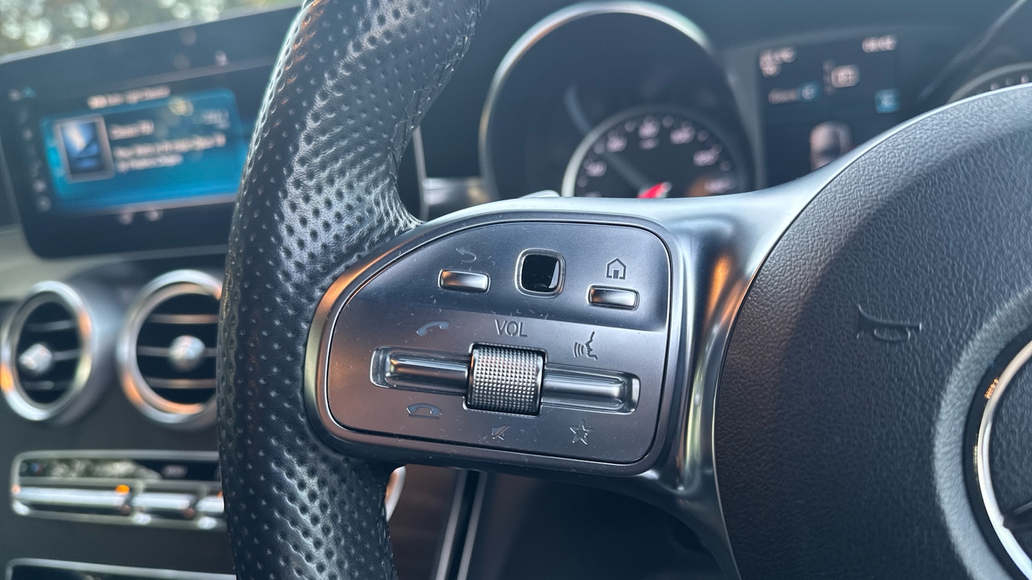 Used Mercedes-Benz C-Class 2019 for sale - 76161780: Photo 32