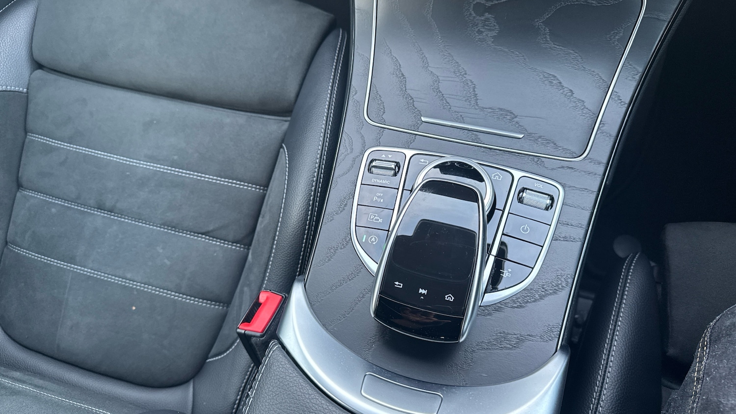 Used Mercedes-Benz C-Class 2019 for sale - 76161780: Photo 43