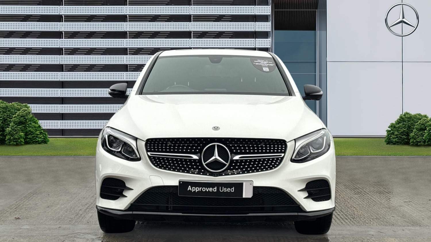 Used Mercedes-Benz GLC 2018 for sale - 76957387: Photo 3