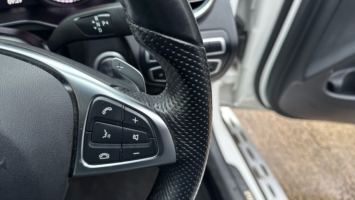 Used Mercedes-Benz GLC 2018 for sale - 76957387: Photo 36