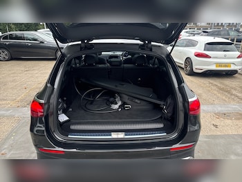 Used Mercedes-Benz E Class 2024 for sale - 76253136: Photo 4