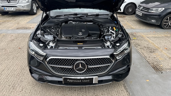 Used Mercedes-Benz E Class 2024 for sale - 76253136: Photo 8