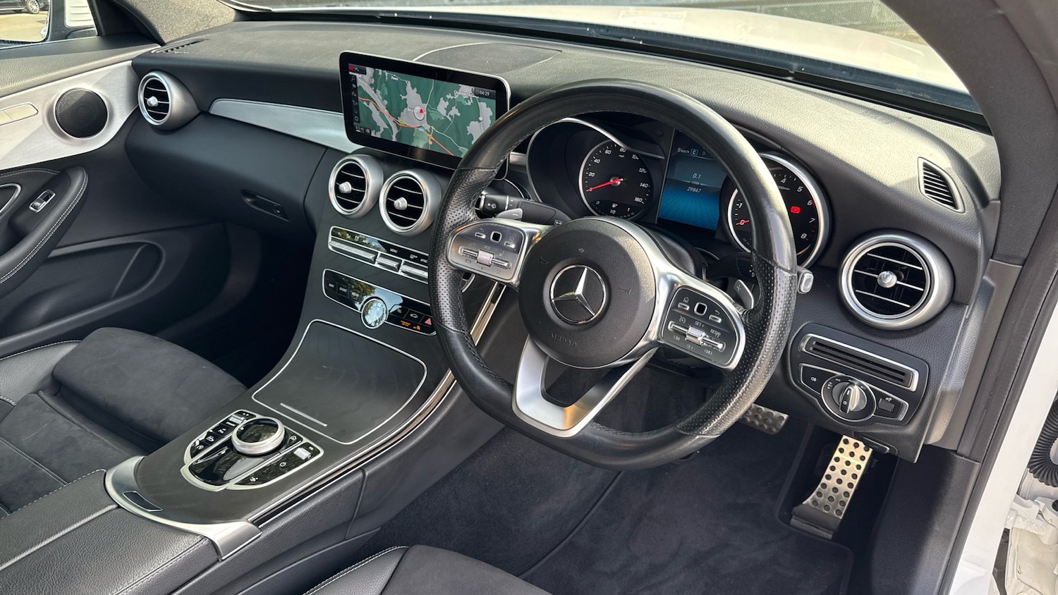 Used Mercedes-Benz C-Class 2019 for sale - 76127973: Photo 11