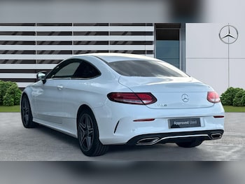Used Mercedes-Benz C-Class 2019 for sale - 76127973: Photo 2