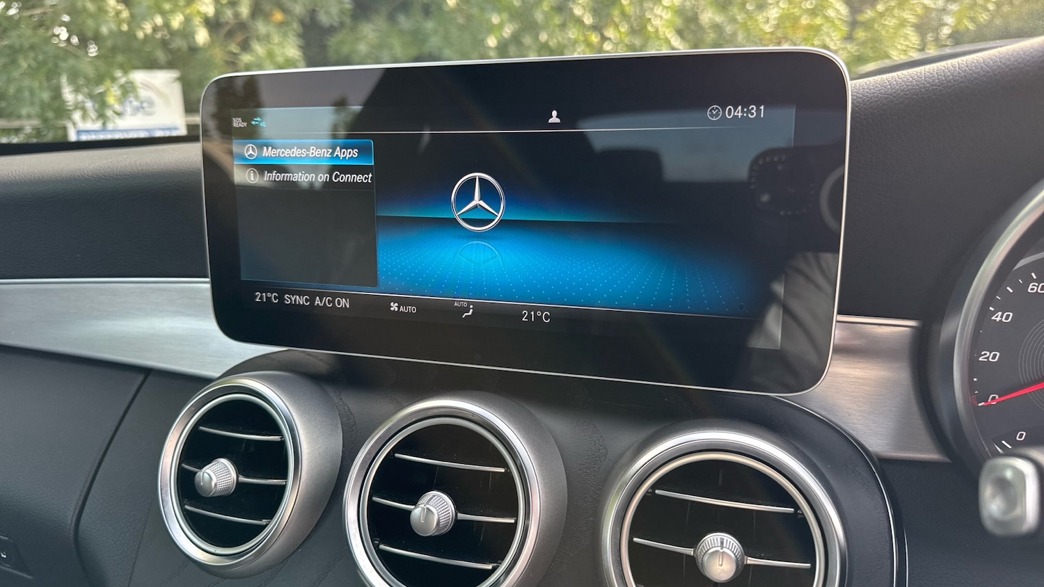 Used Mercedes-Benz C-Class 2019 for sale - 76127973: Photo 30