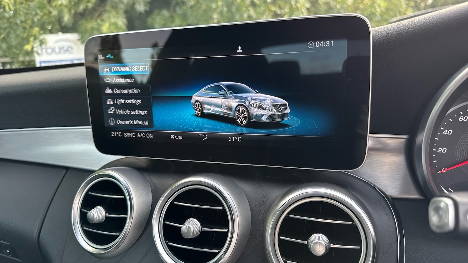 Used Mercedes-Benz C-Class 2019 for sale - 76127973: Photo 31