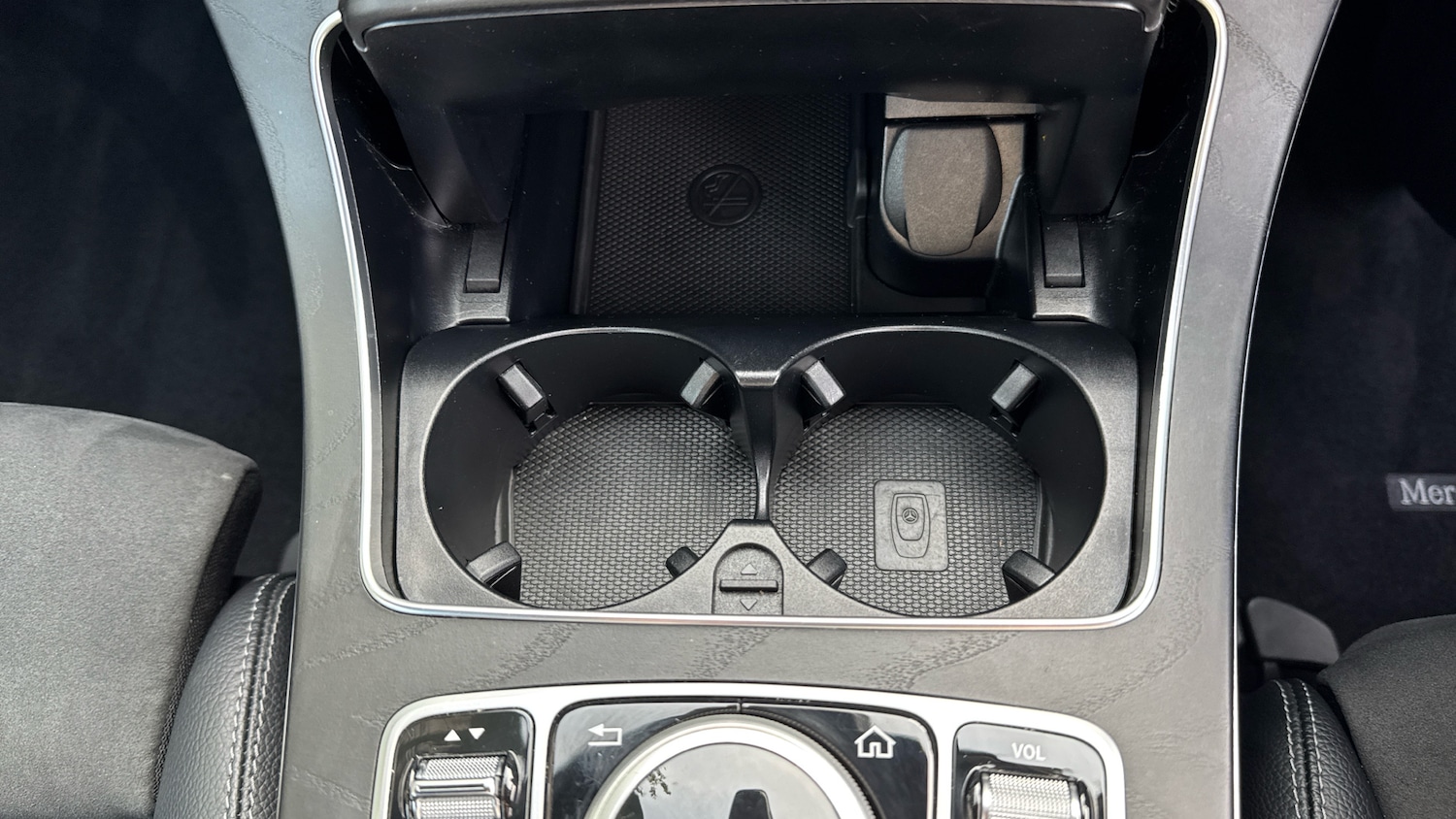 Used Mercedes-Benz C-Class 2019 for sale - 76127973: Photo 34