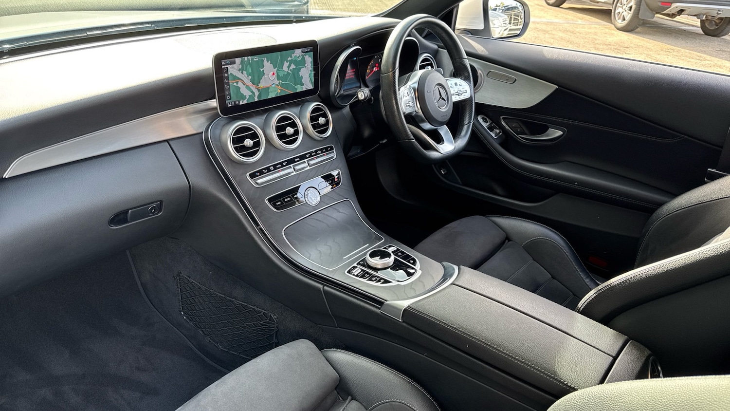 Used Mercedes-Benz C-Class 2019 for sale - 76127973: Photo 9
