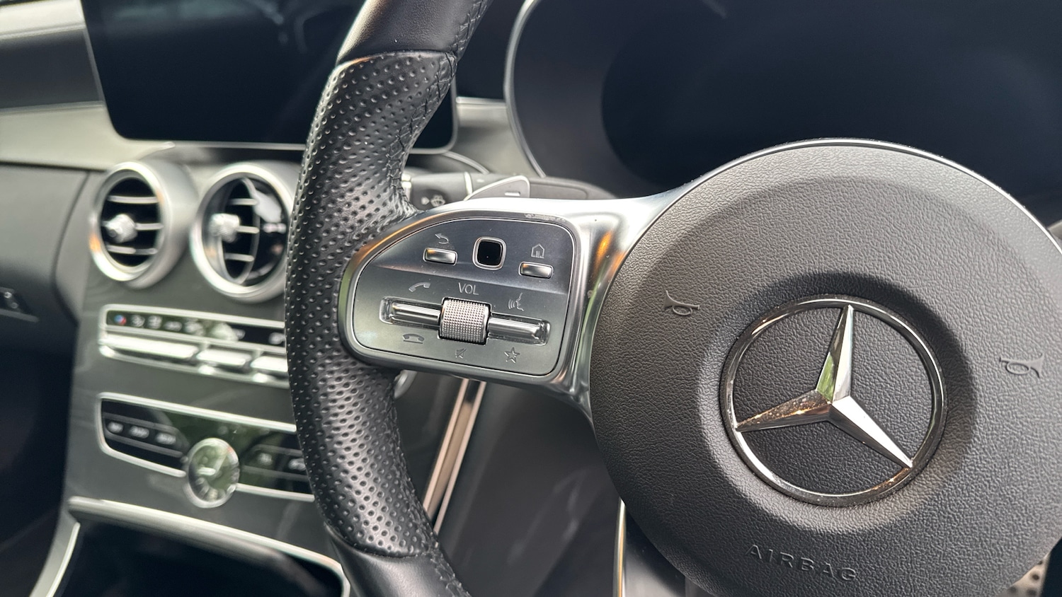 Used Mercedes-Benz C-Class 2023 for sale - 76077070: Photo 32