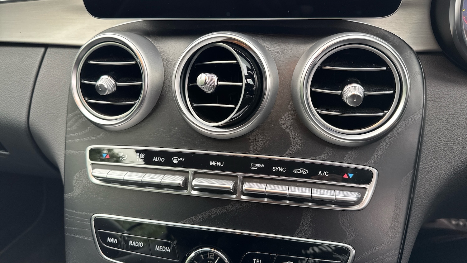 Used Mercedes-Benz C-Class 2023 for sale - 76077070: Photo 33