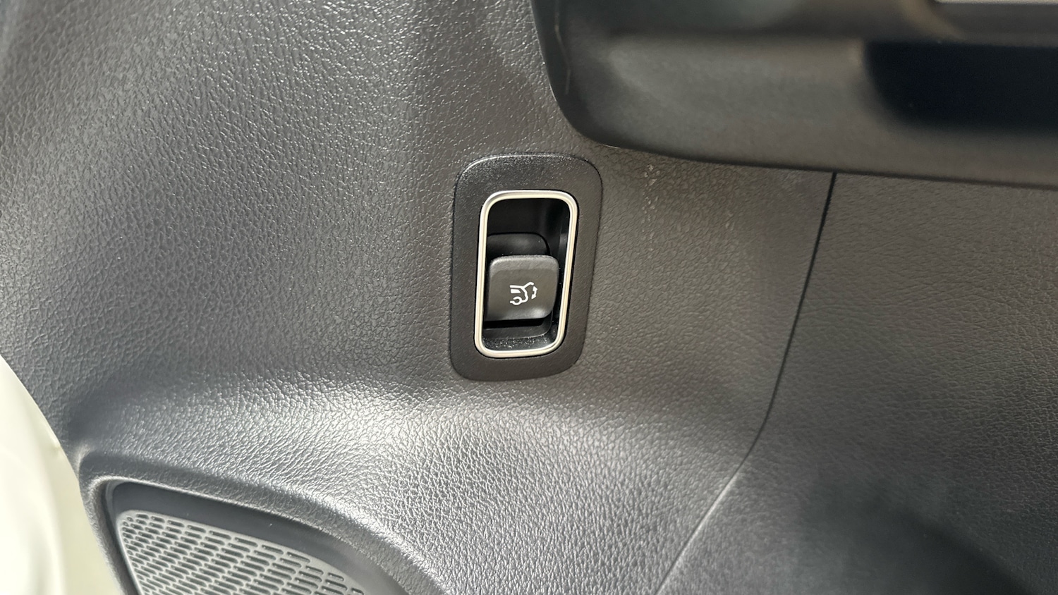 Used Mercedes-Benz GLA 2023 for sale - 77128069: Photo 29