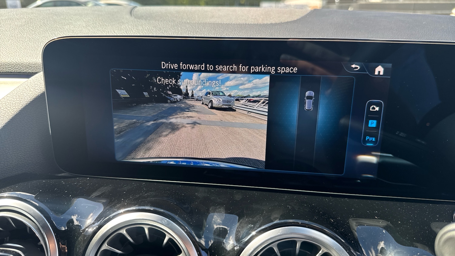 Used Mercedes-Benz GLA 2025 for sale - 76877766: Photo 31