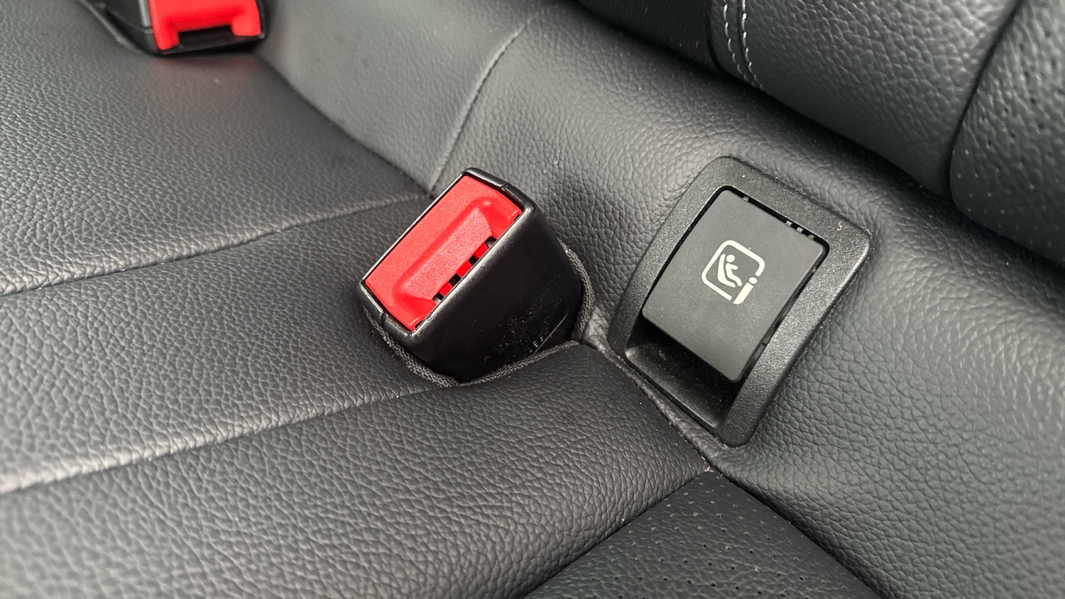 Used Mercedes-Benz GLC 2016 for sale - 77336452: Photo 17