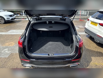 Used Mercedes-Benz C Class 2024 for sale - 78581925: Photo