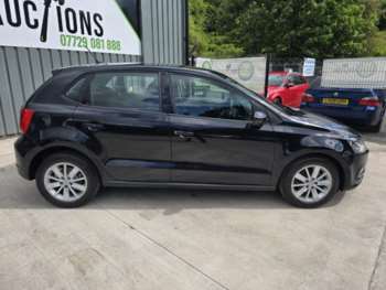 Used Volkswagen Polo 2015 for sale - 74772130: Photo