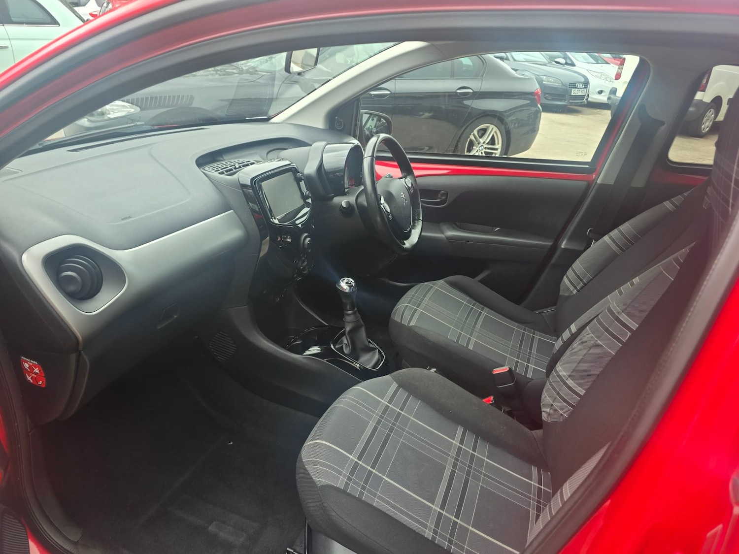 Used Peugeot 108 2017 for sale - 78078360: Photo 11