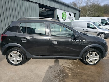 Used Dacia Sandero Stepway 2015 for sale - 78107717: Photo