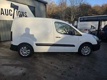 Used Citroen Berlingo 2017 for sale - 76780062: Photo