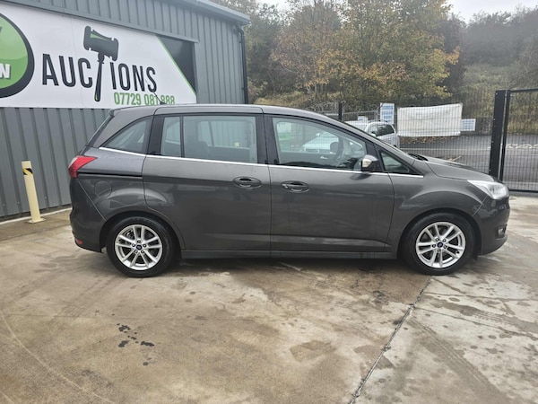 Used Ford Grand C-Max 2017 for sale - 76206252: Photo 2