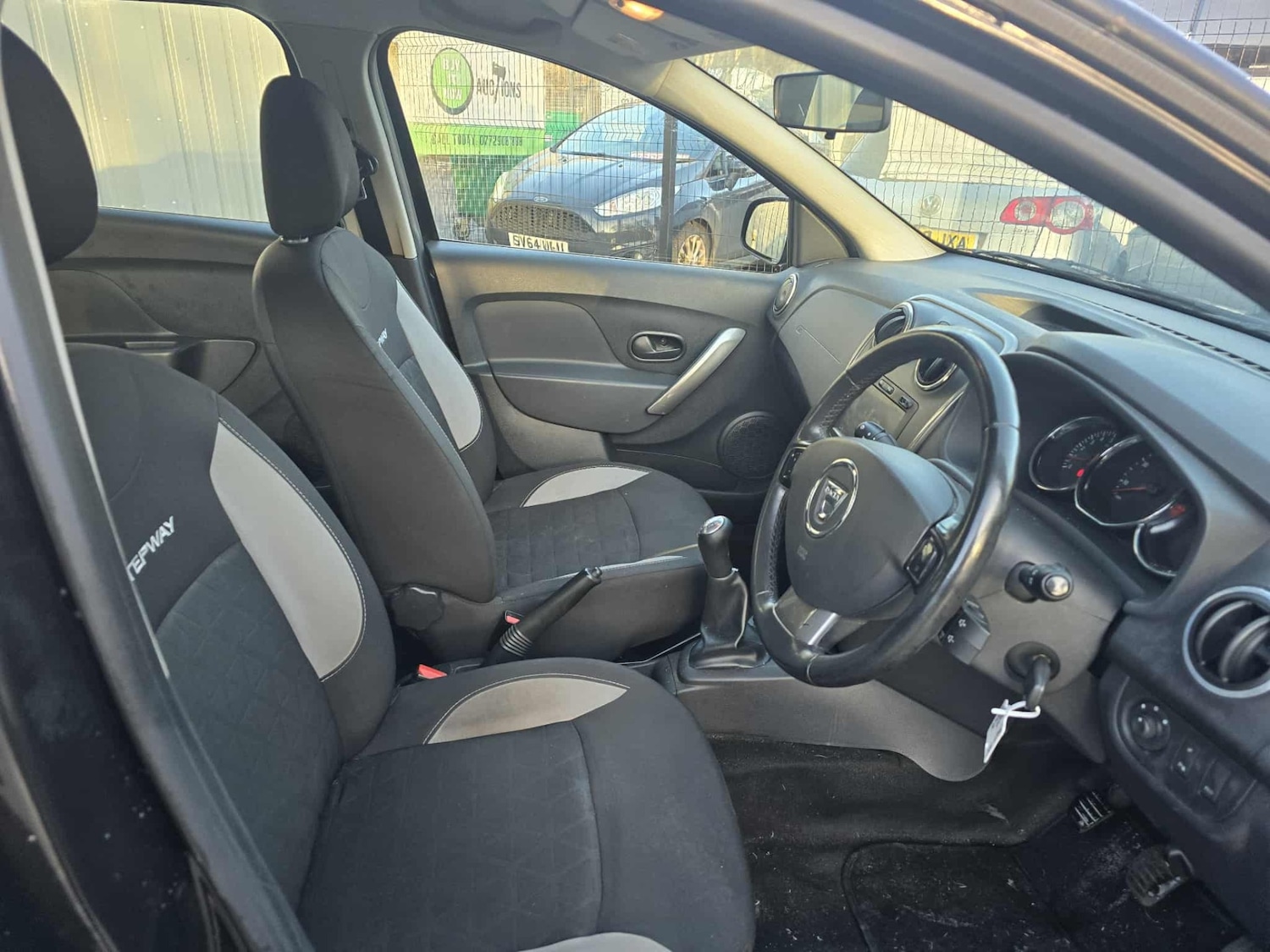 Used Dacia Sandero Stepway 2015 for sale - 76780080: Photo 10