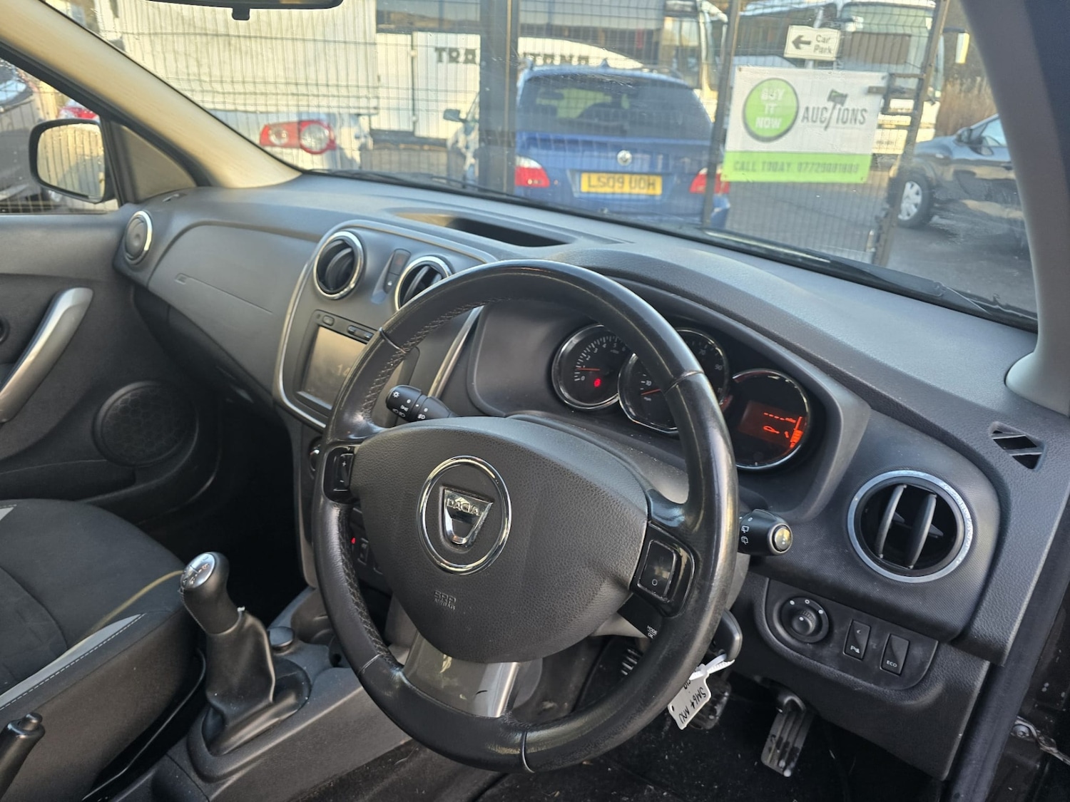 Used Dacia Sandero Stepway 2015 for sale - 76780080: Photo 8