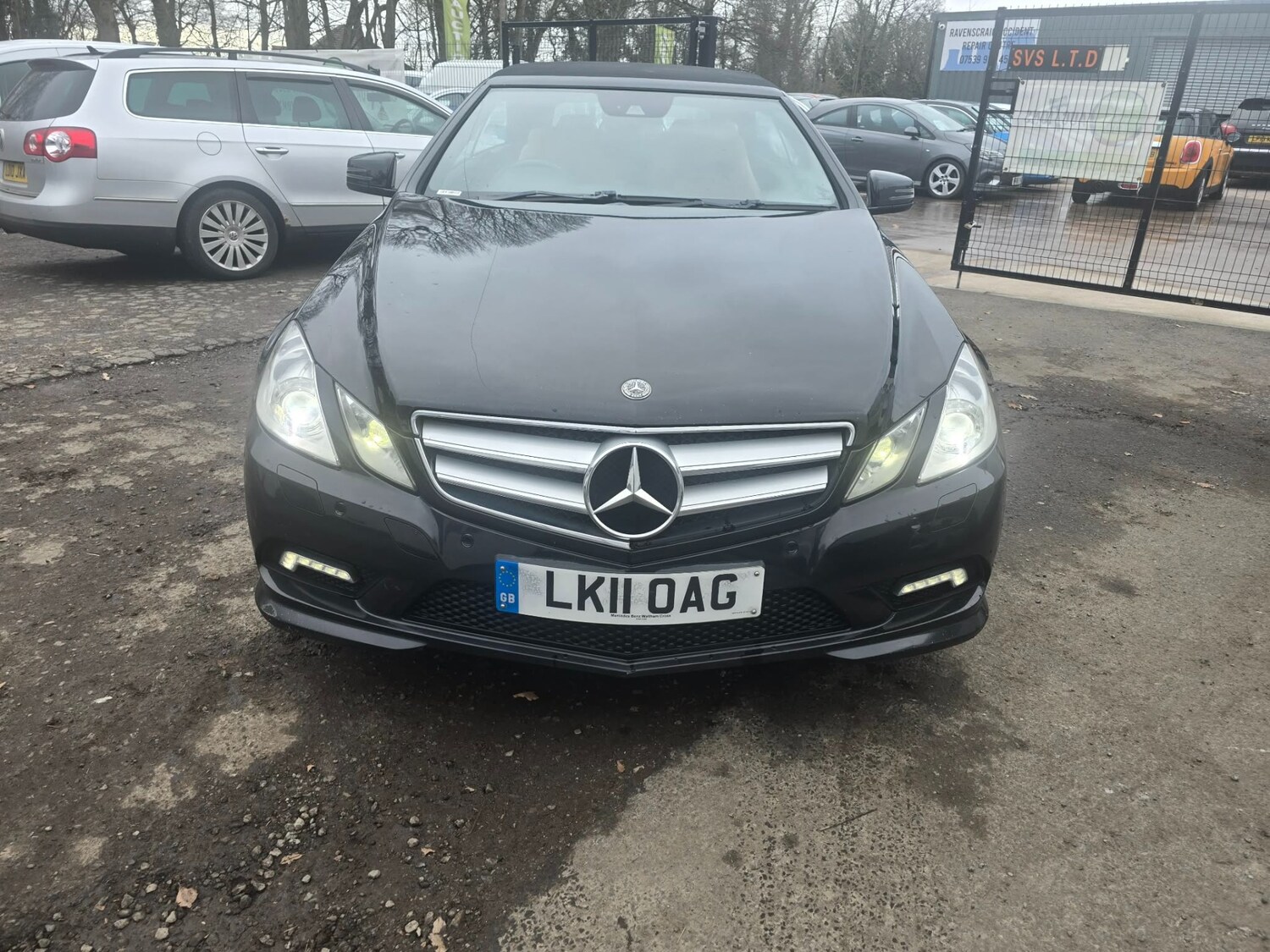 Used Mercedes-Benz E Class 2011 for sale - 77877432: Photo 10
