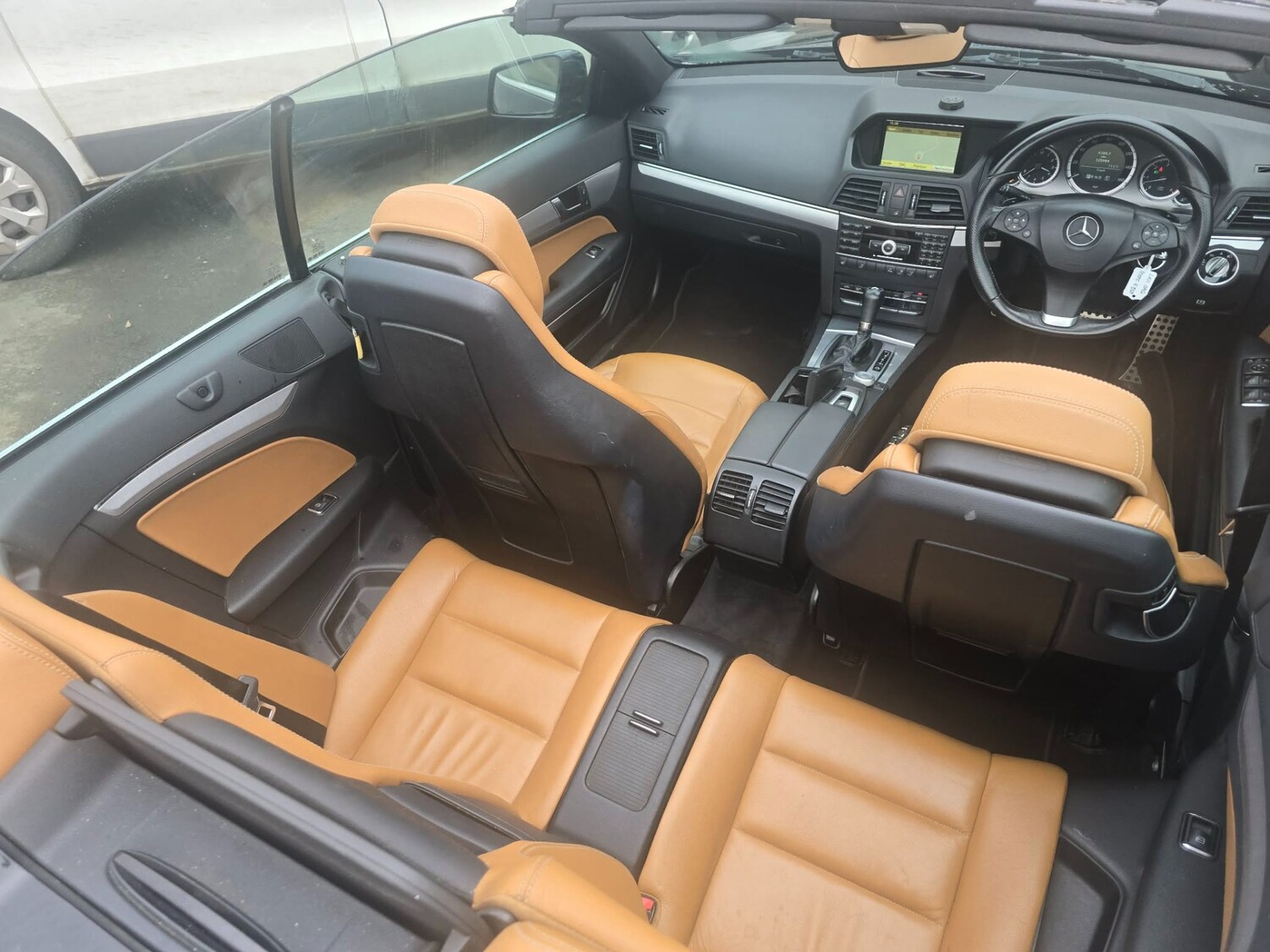 Used Mercedes-Benz E Class 2011 for sale - 77877432: Photo 8