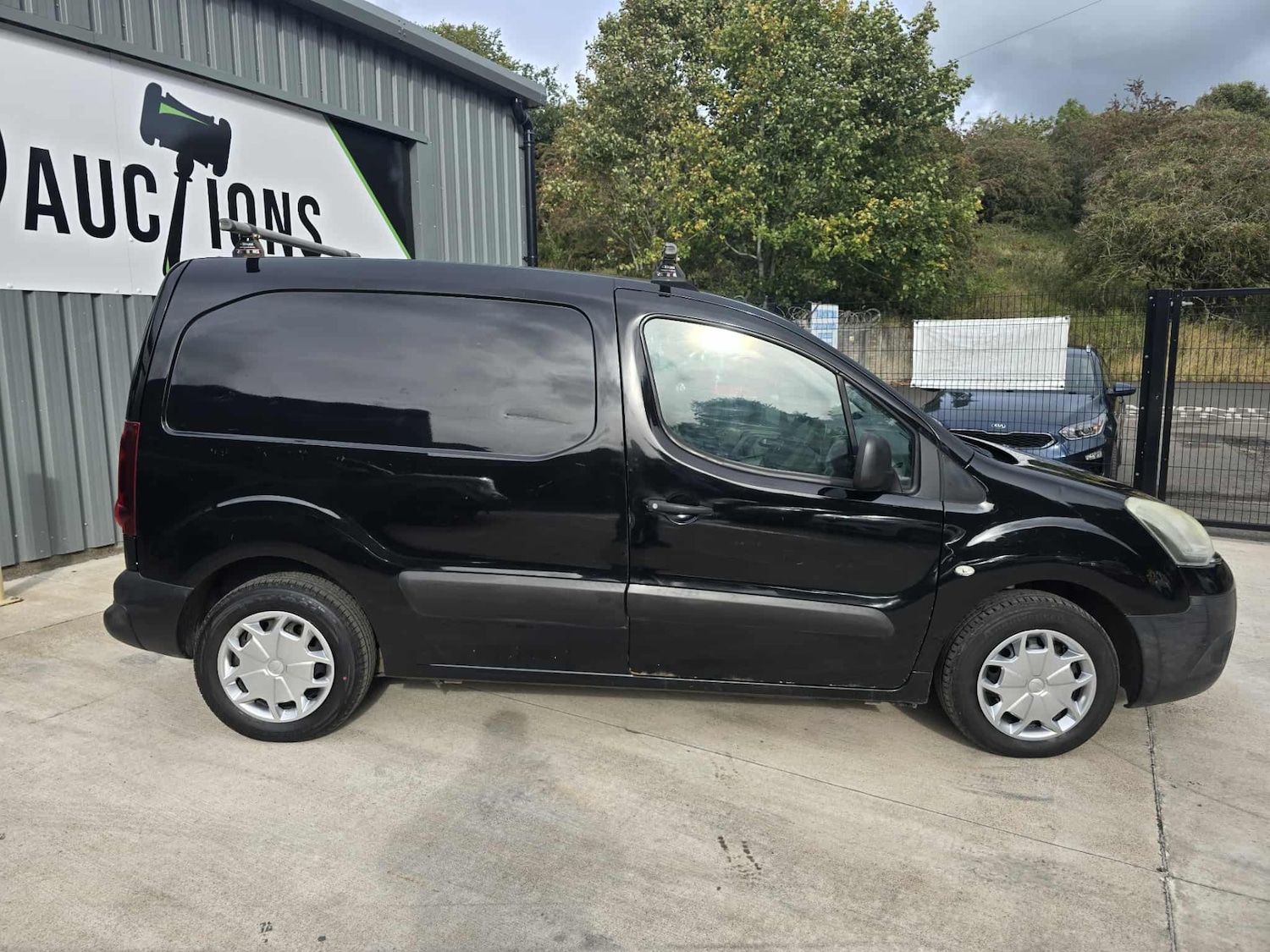 Used Citroen Berlingo 2012 for sale - 76007607: Photo 2