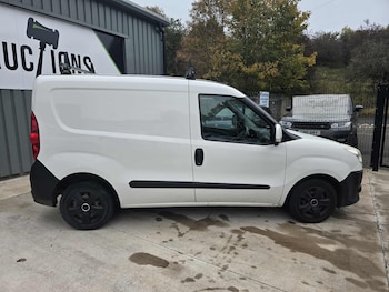 Used Fiat Doblo 2014 for sale - 76205591: Photo 2