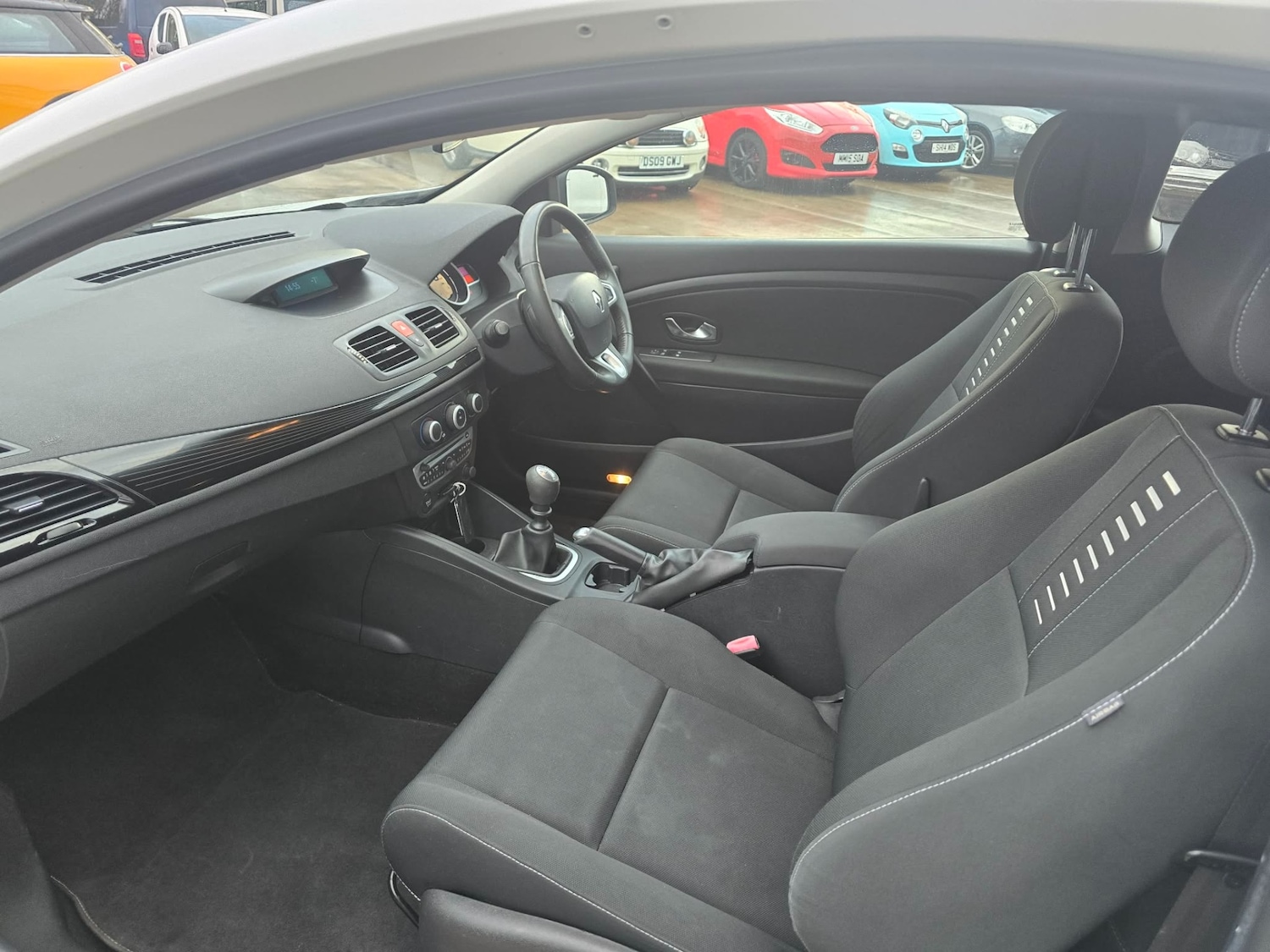 Used Renault Megane 2010 for sale - 77404241: Photo 5