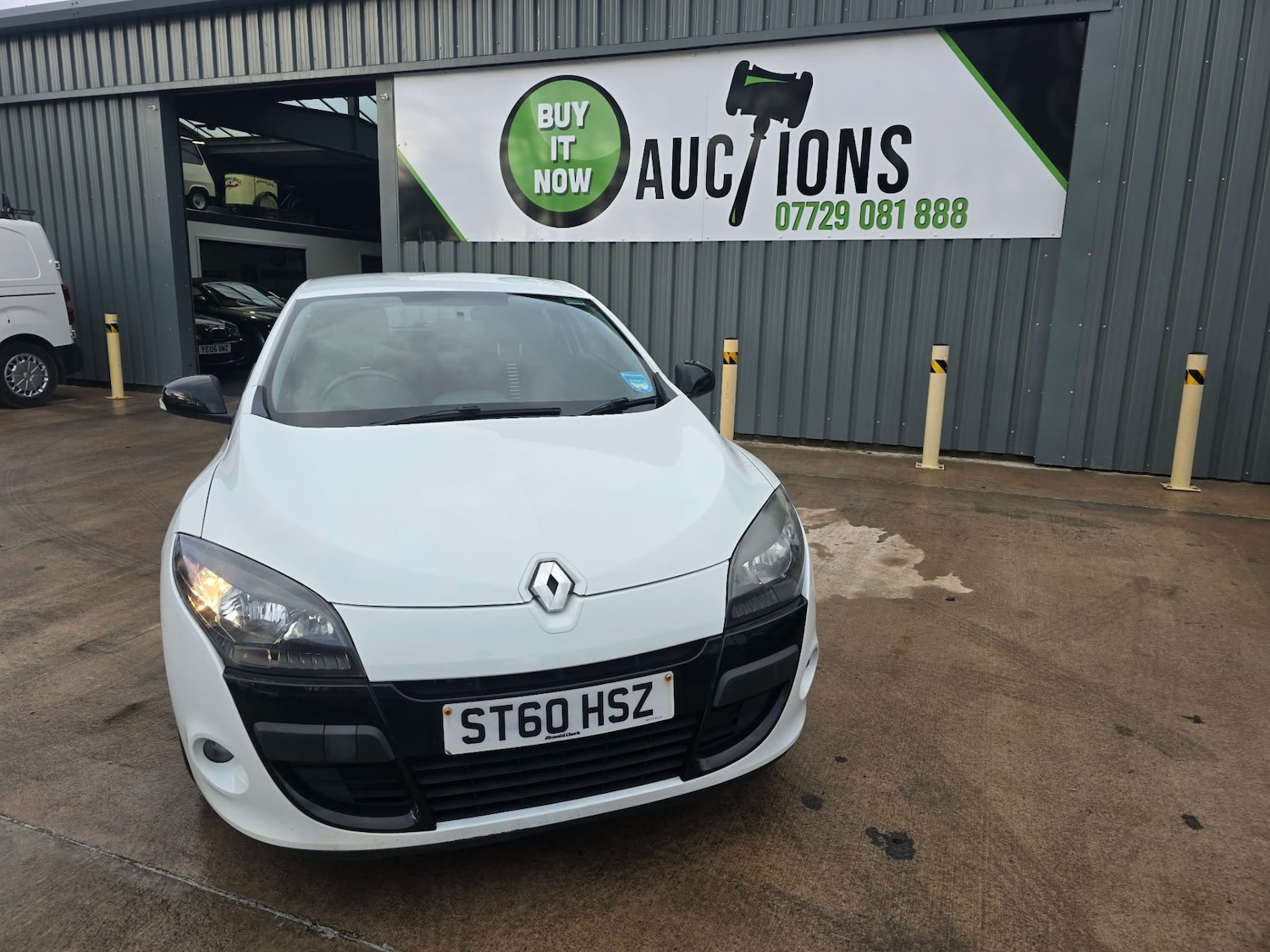 Used Renault Megane 2010 for sale - 77404241: Photo 6