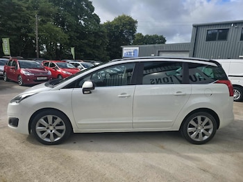 Used Peugeot 5008 2015 for sale - 75955837: Photo